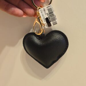 LLAVERO CORAZON NEGRO