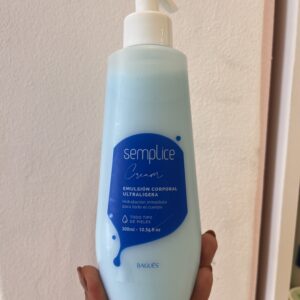 Emulsión corporal hidratante CREAM / 300 ml
