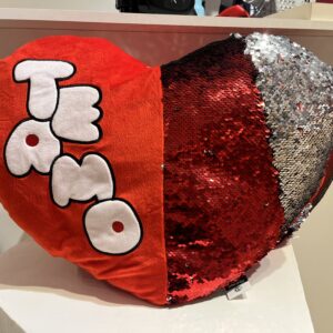 PELUCHÉ CORAZÓN LENTEJUELAS TE AMO 45CM